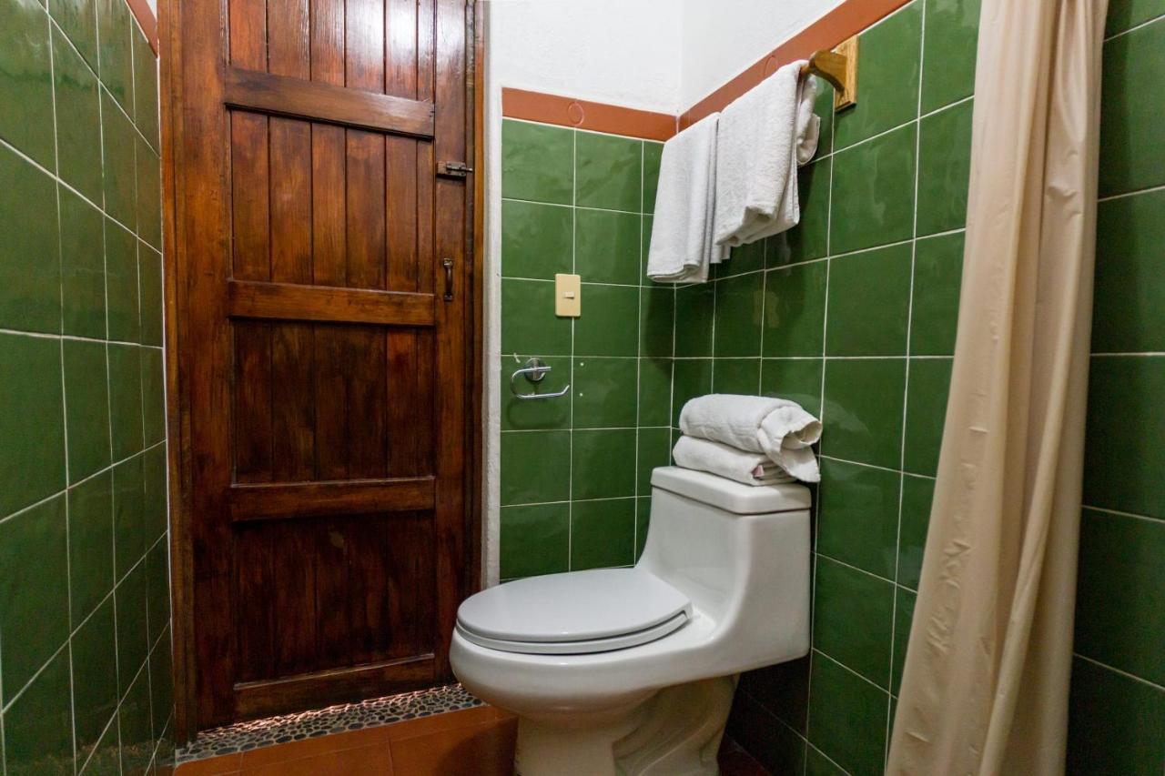 Hotel Casa Arena Zihuatanejo Bagian luar foto