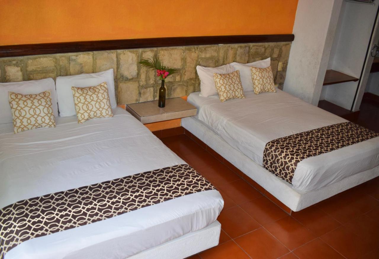 Hotel Casa Arena Zihuatanejo Bagian luar foto