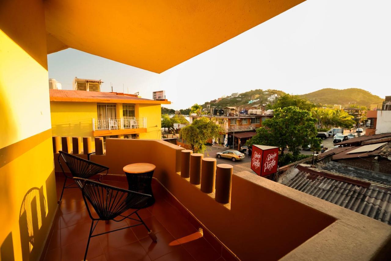 Hotel Casa Arena Zihuatanejo Bagian luar foto